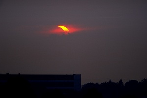 Partielle Sonnenfinsternis 2003