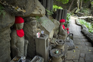 Jizo-Statuen