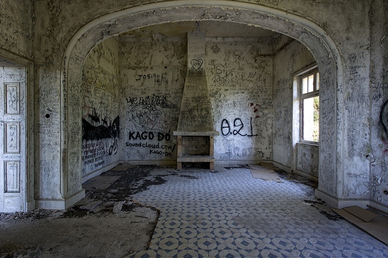 15 Villa Mussolini 07.jpg