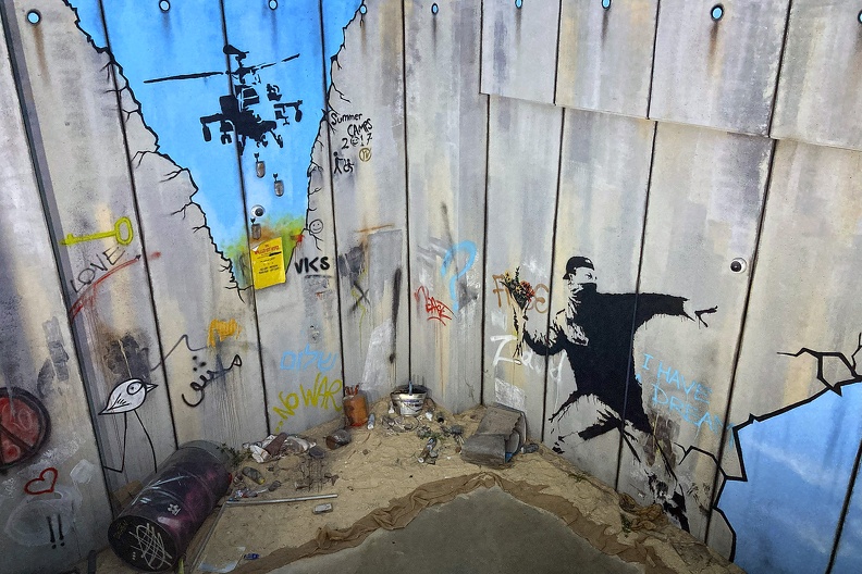 09 - Banksy - 11.jpg