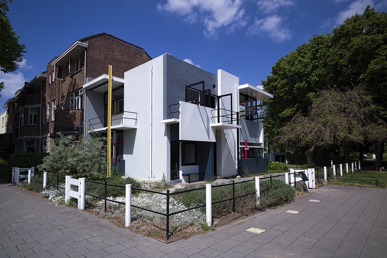02 - Rietveld-Haus 02.jpg