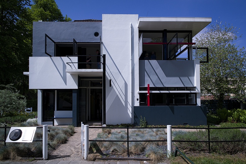 02 - Rietveld-Haus 03.jpg
