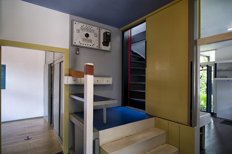 02 - Rietveld-Haus 08.jpg