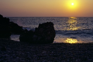 Lefkos